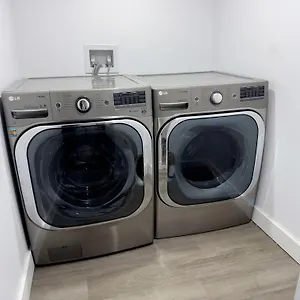 Chic 2 Bedr In Rosemont 12min Walk To Metro Montreal